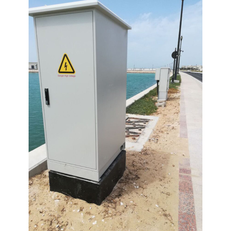 أجهزة UPS مخصصة IP65 حاويات خارجية UPS 3kVA 6kVA مزود طاقة غير منقطع مقاوم للماء مزود طاقة غير منقطع مقاوم للعوامل الجوية يصل إلى 10 أيام من وقت الاحتياطي