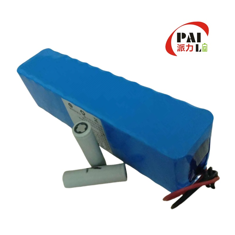 بطارية ليثيوم أيون قابلة لإعادة الشحن 3.7V 14.8V 18650 6000mAh حزمة البطارية