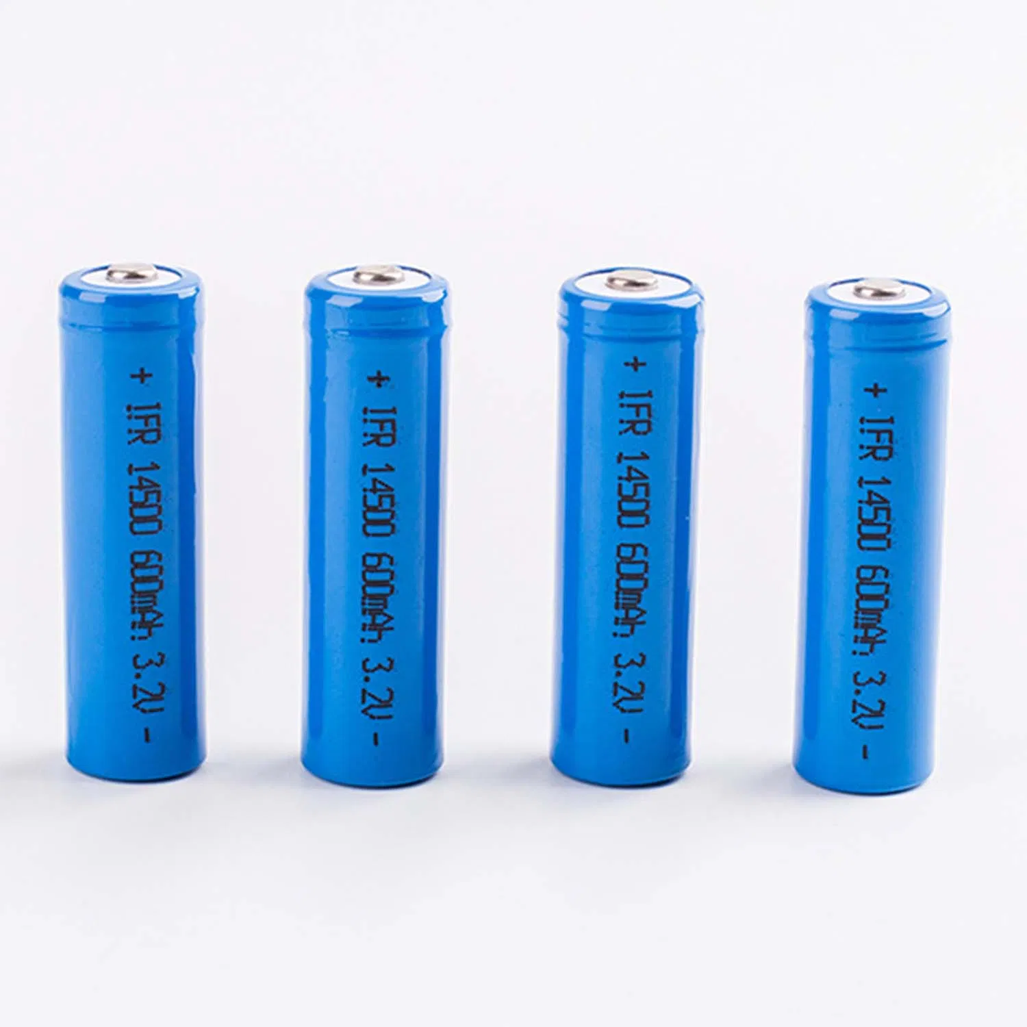 بطارية ليثيوم أيون موثوقة 14500 3.7V 2200mAh حزمة بطارية مخصصة مع نظام إدارة البطارية مصممة لبنادق الألعاب الكهربائية للأطفال والسيارات الصغيرة RC والألعاب الإلكترونية التفاعلية