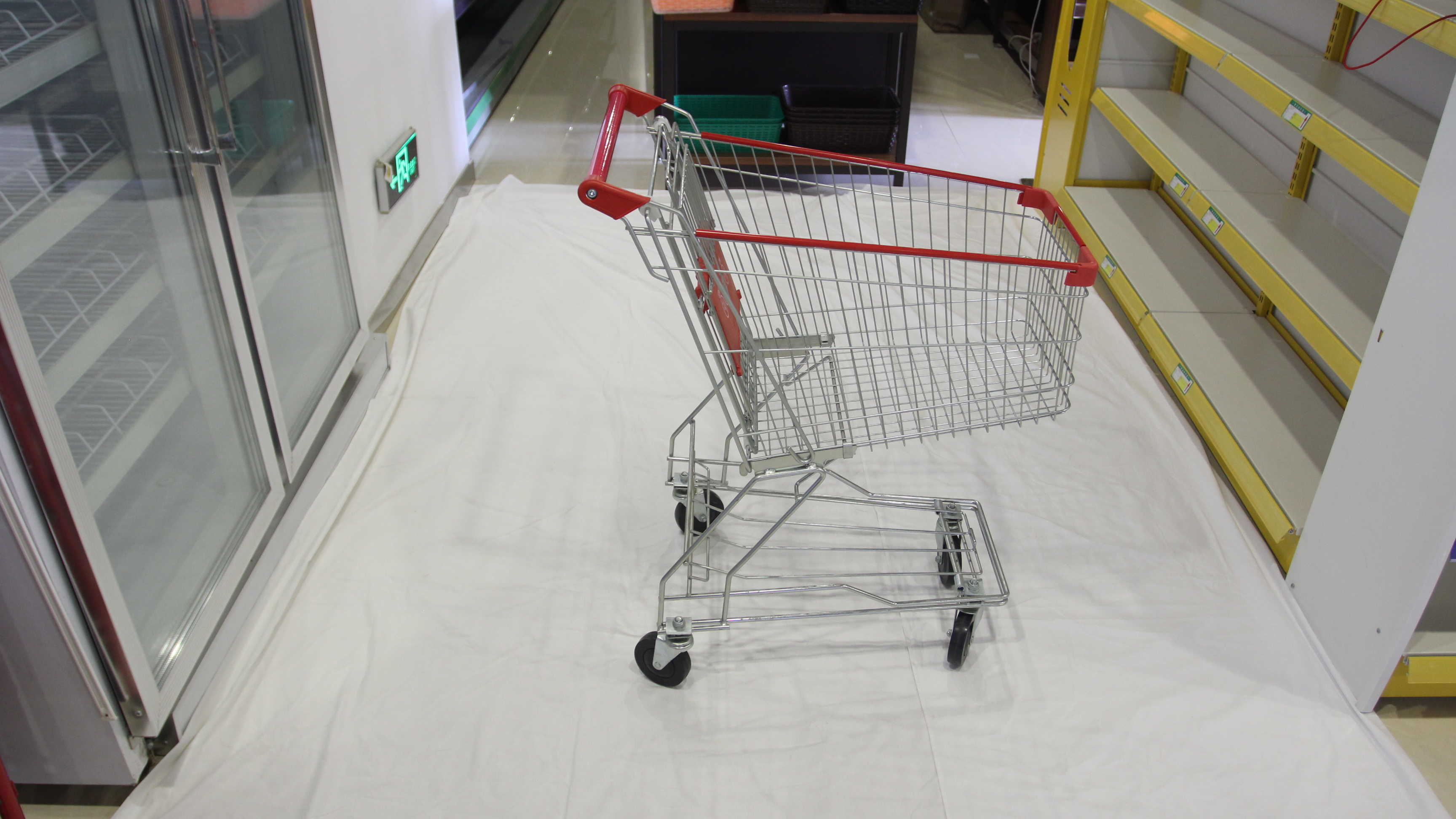 Wholesale Supermarket Equipment Hand Trolley Metal Grocery Mall Shopping Trolleys with Swivel Wheels Comfortable