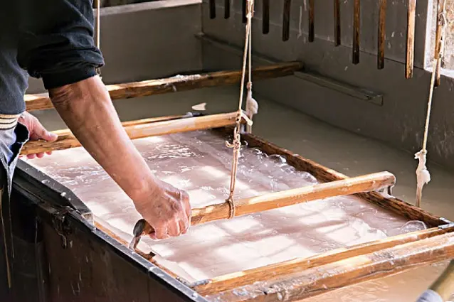 Water treatment application using mineral oil defoamer