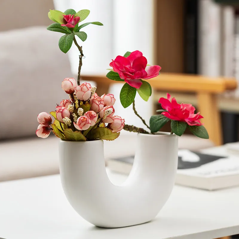 Ceramic Vase Photo 2