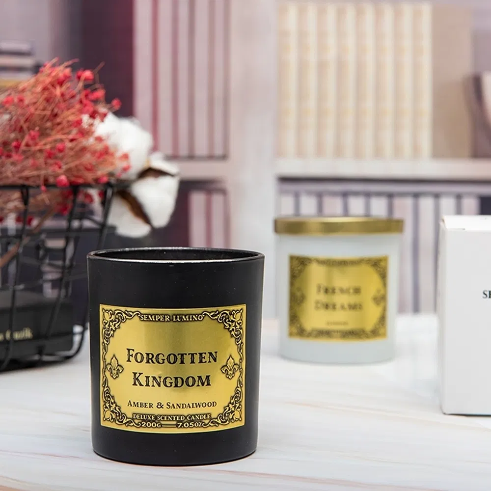 Artisan Crafted Fragrance-Rich Essence Aroma Scented Candle Used for Intimate Dinner Settings