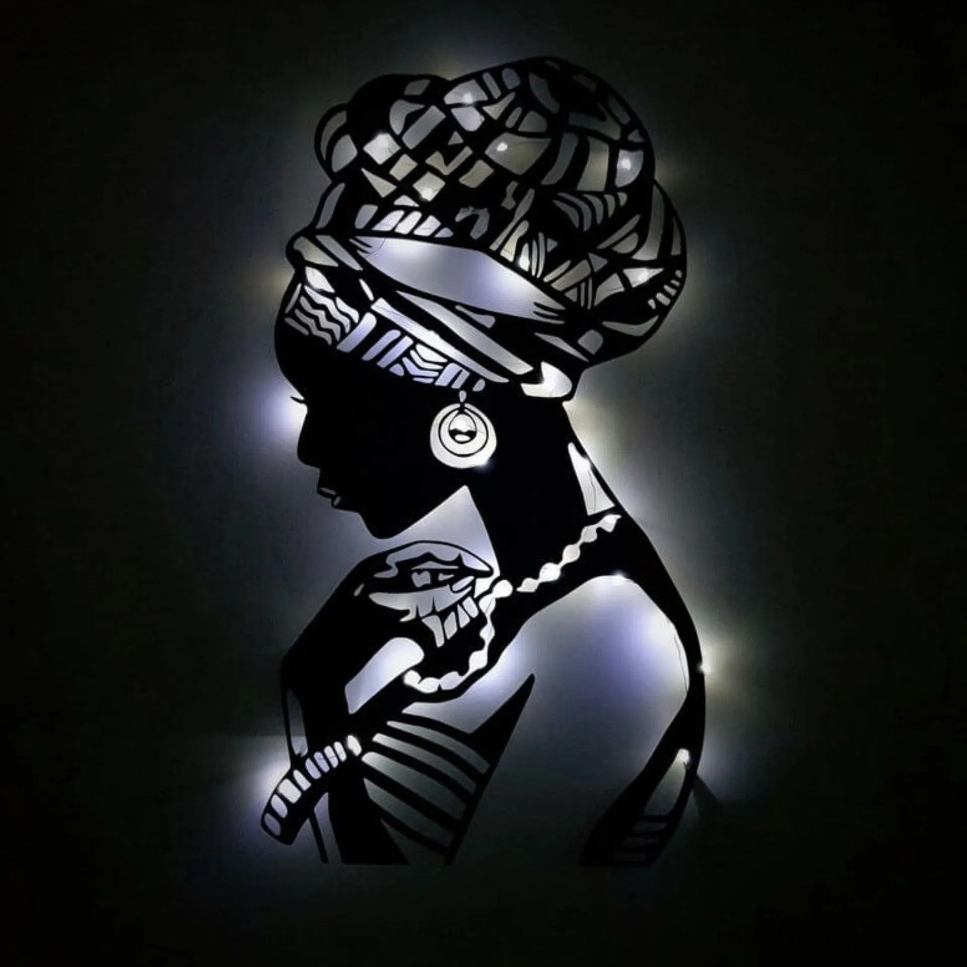 Custom Minimalist Wrought Iron Interior African Women Metal Wall Hanging Decoration