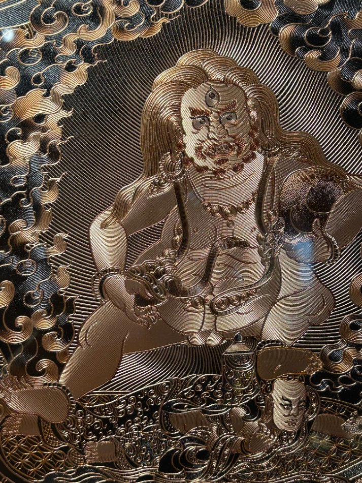 Elegant Wealth God Metal Craft for Home Display