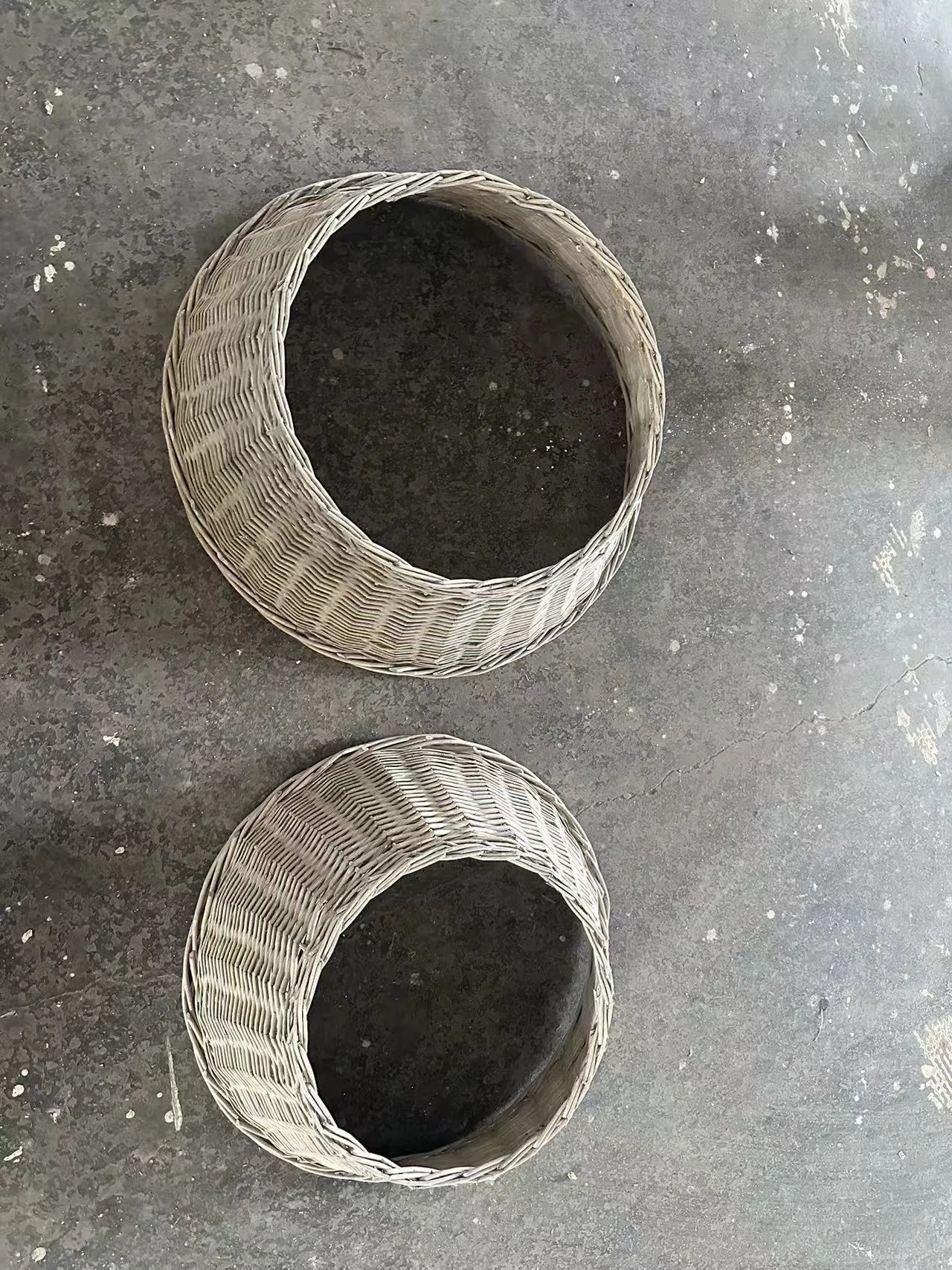 Artisan Woven Christmas Basket for Elegant Holiday Home Decor