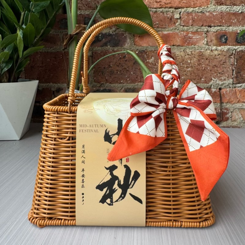 Hand Woven Vegetable Baskets/Flower Baskets, Picking Baskets, Rustic Home Shopping Baskets/Woven Hand-Held Gift Baskets/Hand Woven Baskets/Wicker Woven Souvenir