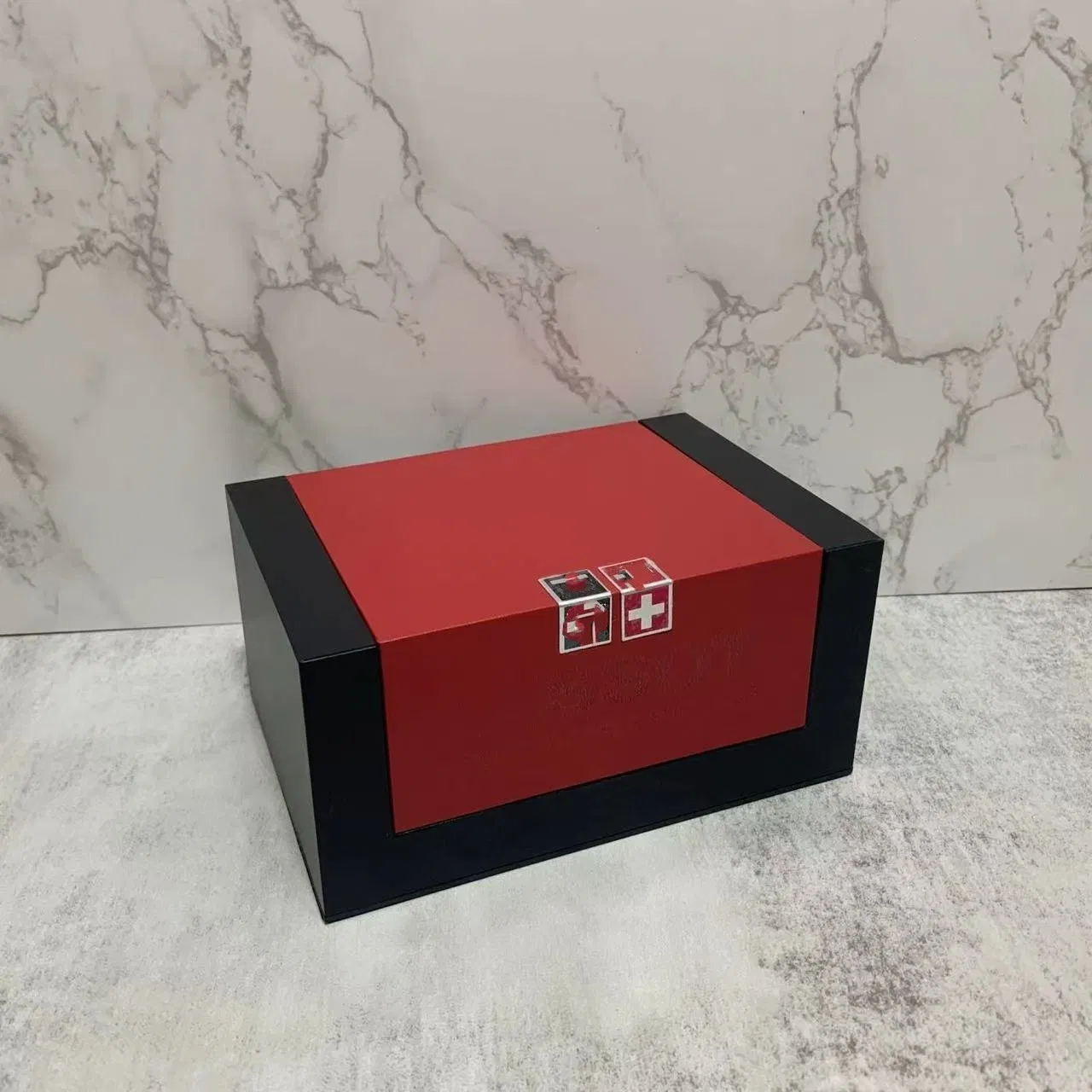 All Kind of Home Decoration Europe Lockable Pine Small Wooden Treasure Jewelry Storage Box for Craft Custom Logo