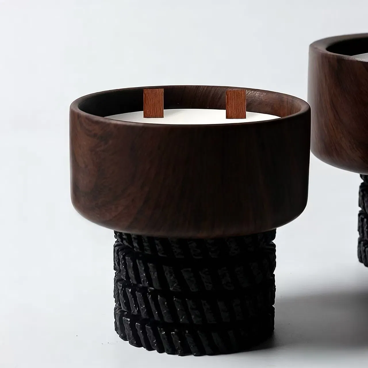 Luxurious Wood Grain Ceramic Cement Candle Jar for Artisan Design