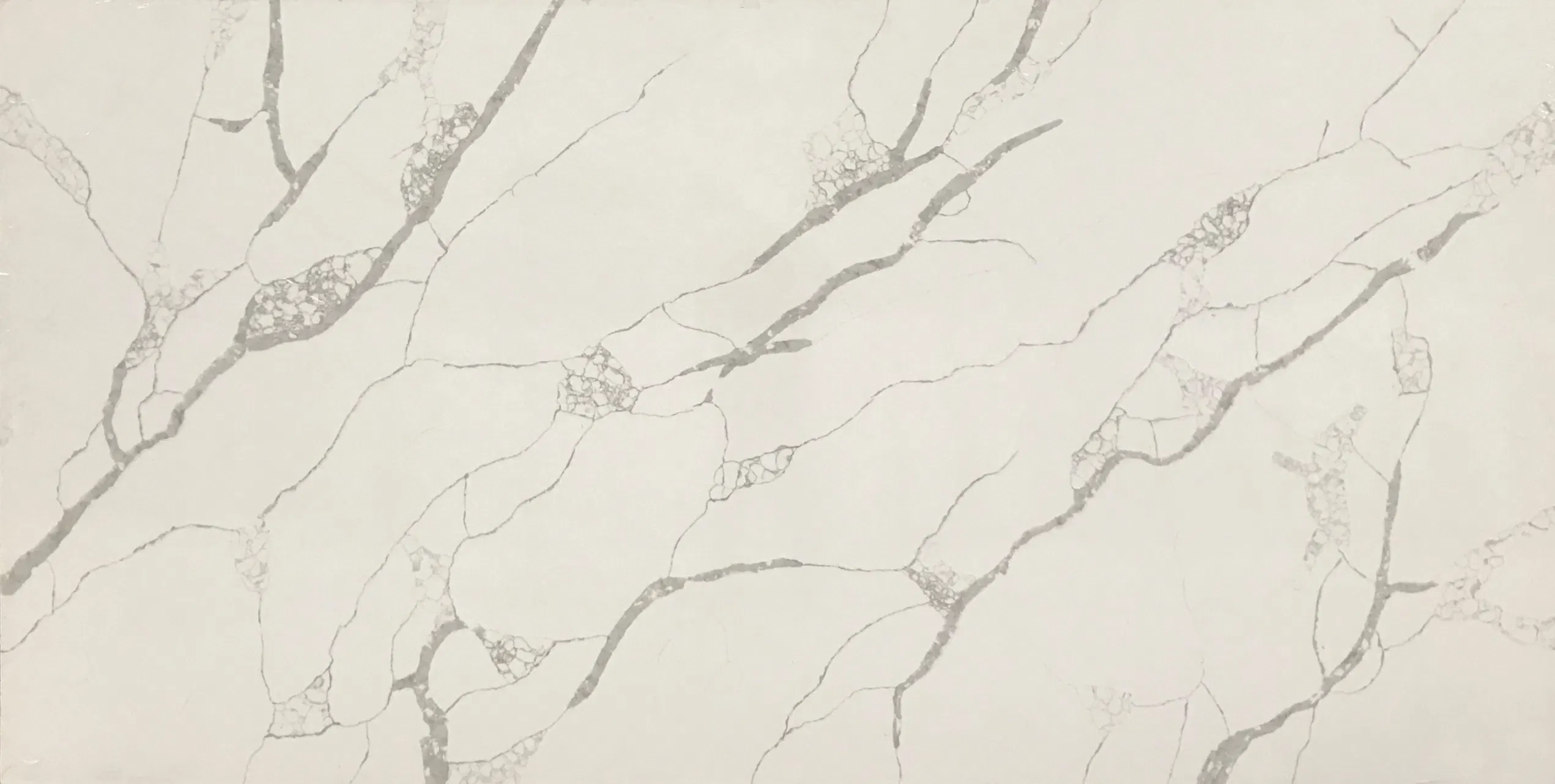 High Quality Designed Patterned Calacatta Quartz Stone for Decorative Tabletops Artificial Big Slabs