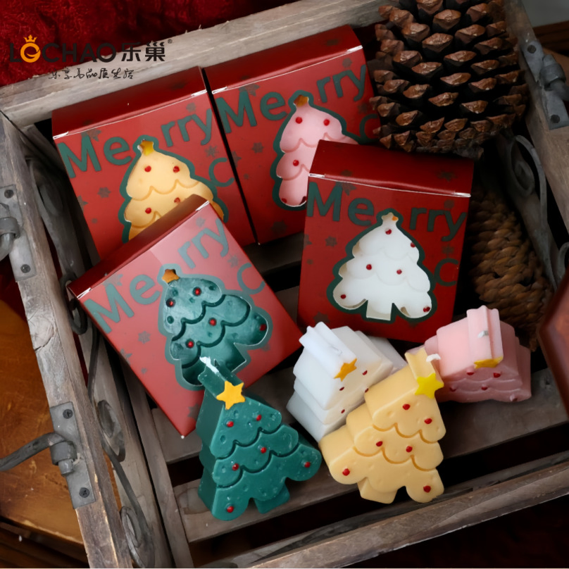 Cheerful Long Lasting Tree Shaped Christmas Festive Decorations Scented Candles for Seasonal Ambiance