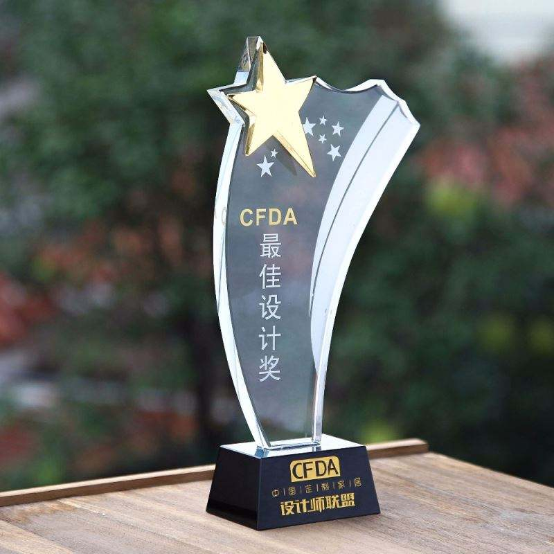 Handcrafted Perspex 3D Laser Engraved Acrylic Crystal Cube Business Gift Trophy Awards