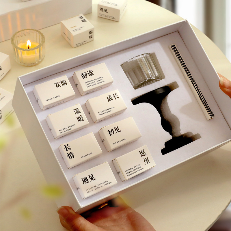 Artisan Scented Candles for a Calming Home Environment