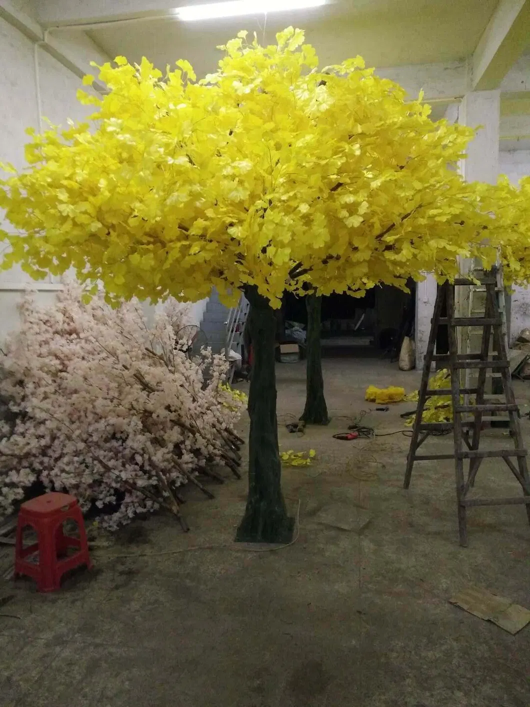 Artificial Tree Details