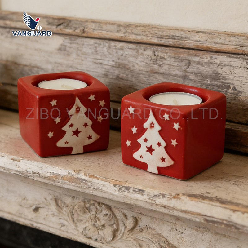 New Arrived Christmas Candle Holder Handcrafted Gift Ceramic Candlestick for Home Decor