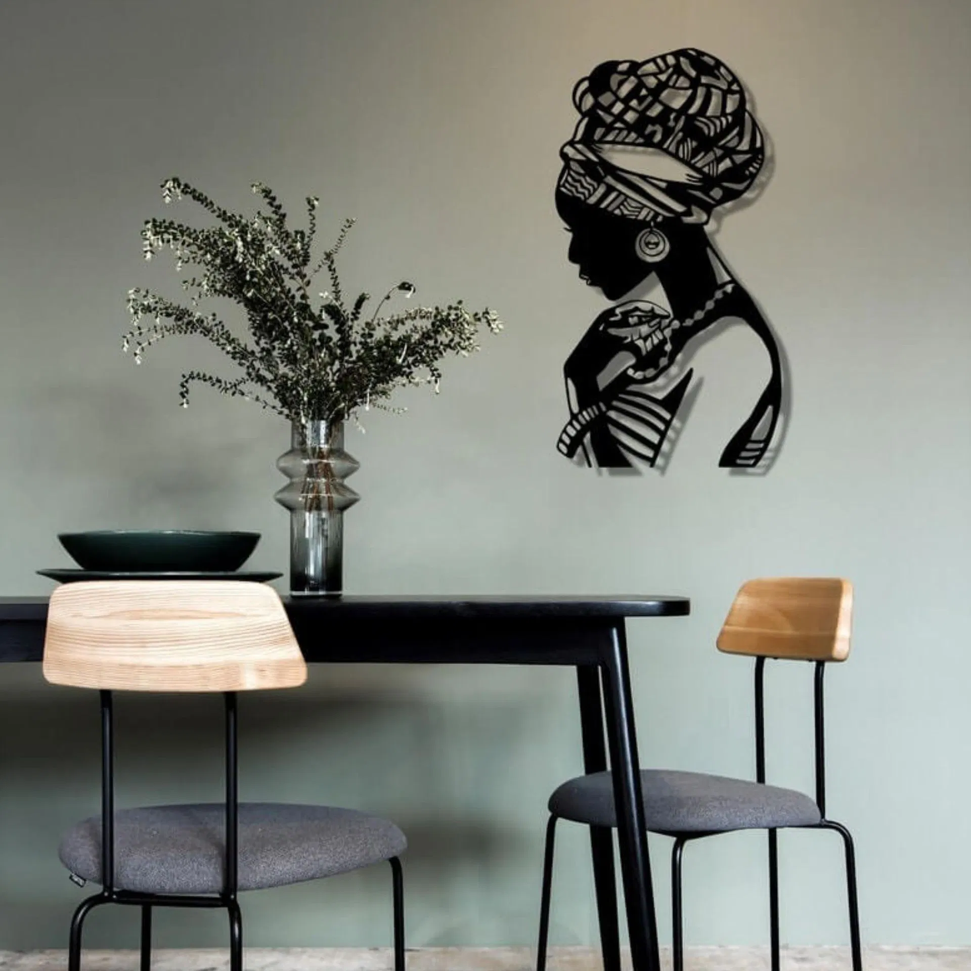 Custom Minimalist Wrought Iron Interior African Women Metal Wall Hanging Decoration