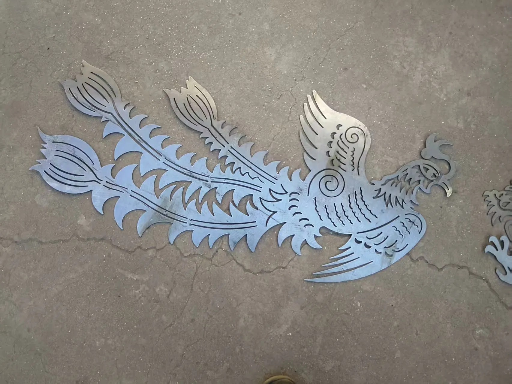 Plane Laser-Cut Custom Metal Chinese Dragon and Phoenix Crafts for Wall Decoration Art
