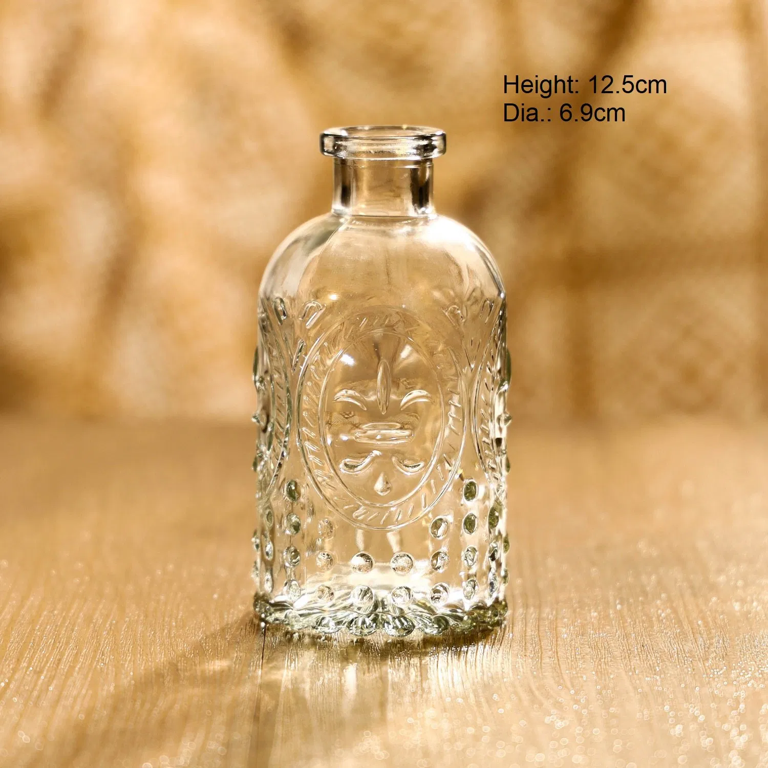 Handmade Modern Glass Flower Vase Embossed Tabletop Decorative Vase Customized for Wedding Home Use