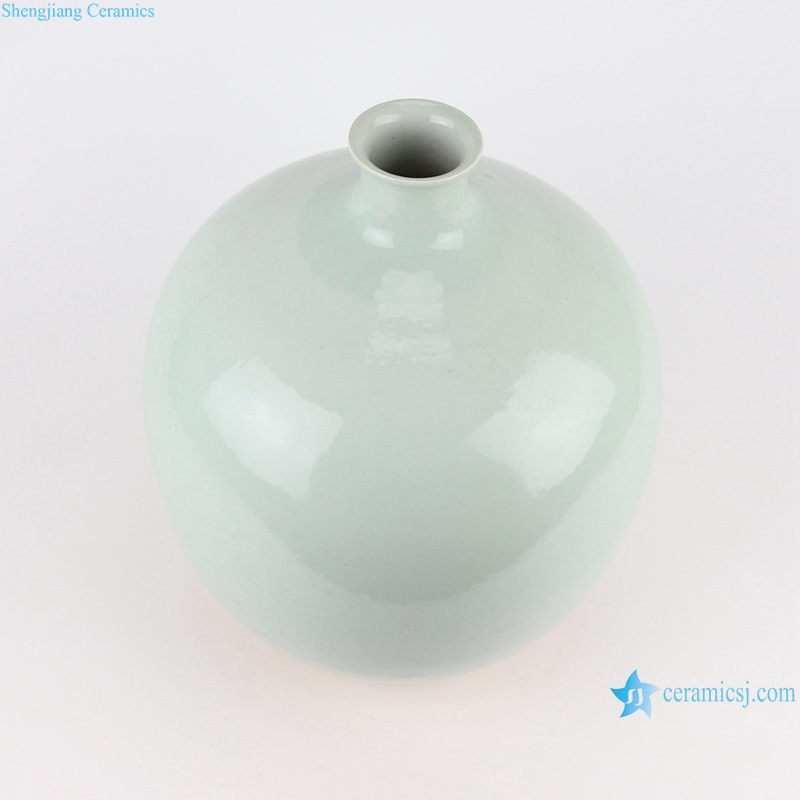 Light Green Glazed Color Pomegranate Shape Porcelain Decorative Tabletop Porcelain Vase