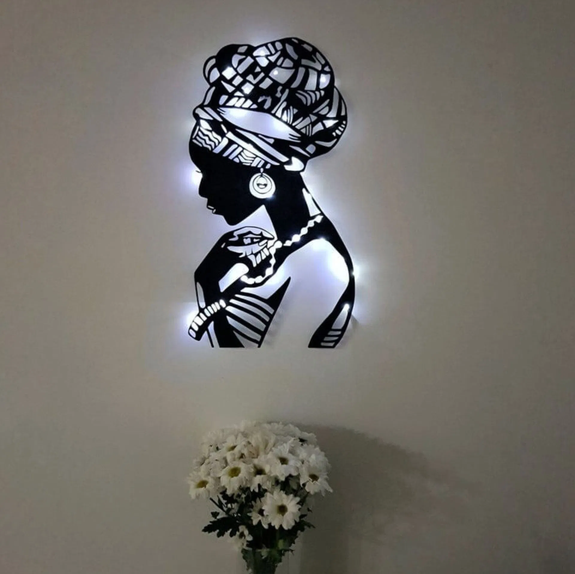 Custom Minimalist Wrought Iron Interior African Women Metal Wall Hanging Decoration