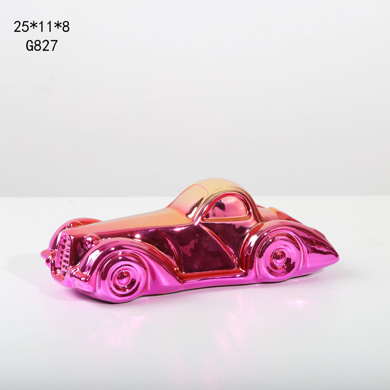 Luxury Golden Vintage Car Model Resin Decorative Craft Office Ornament
