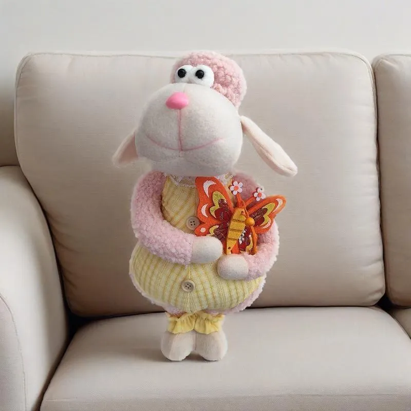 Sheep Figurine Detail 2