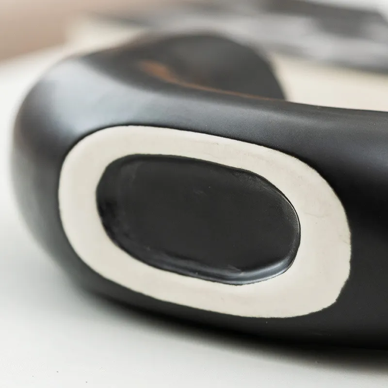 Ceramic Vase Photo 6