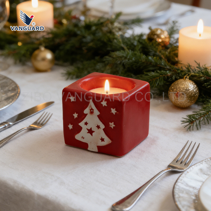 New Arrived Christmas Candle Holder Handcrafted Gift Ceramic Candlestick for Home Decor