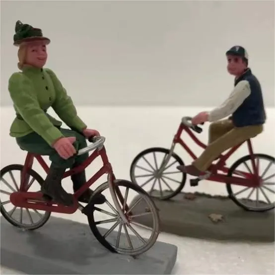 Christmas Figurine 1