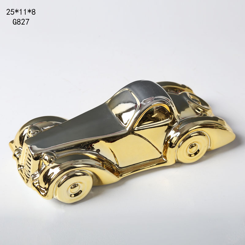 Luxury Golden Vintage Car Model Resin Decorative Craft Office Ornament
