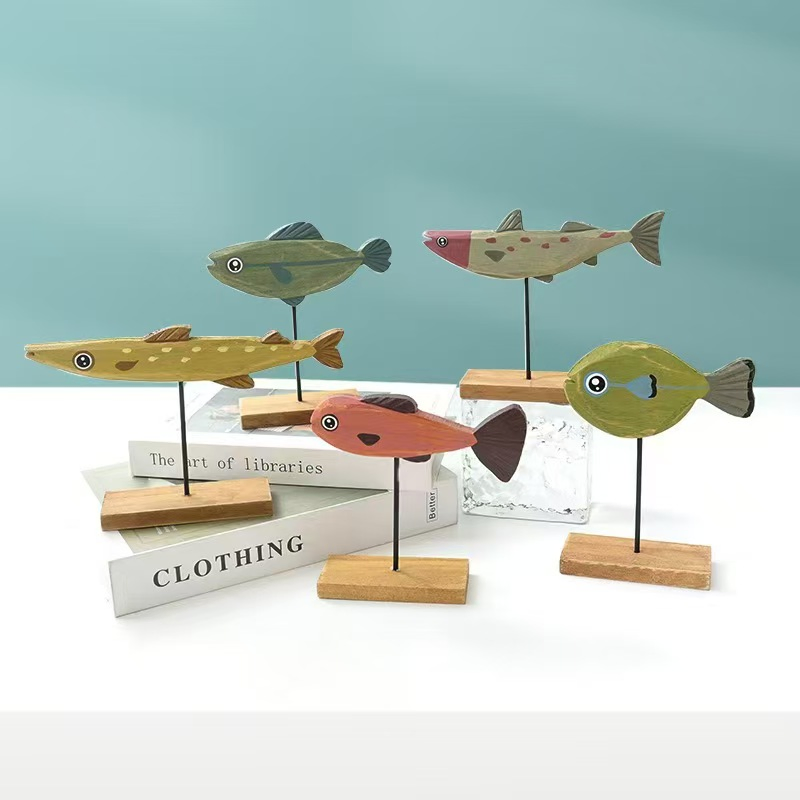 European Style Handmade Wooden Christmas Crafts Wood Cute Fish Decoration for Home Desktop Ornaments