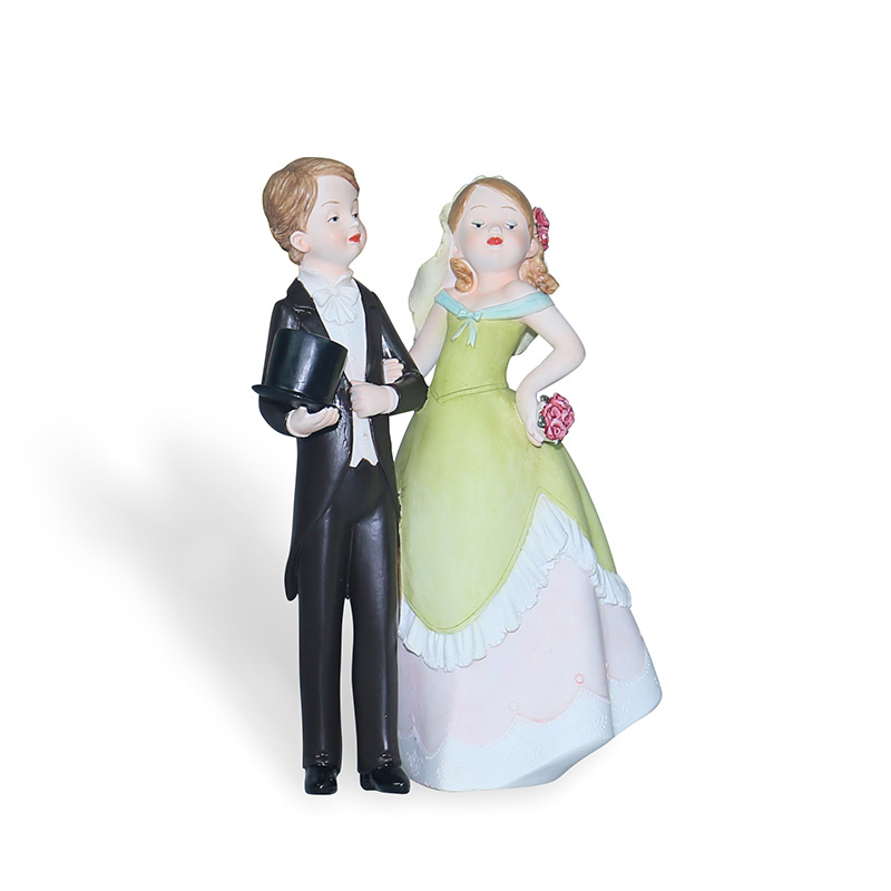 20cm 8inch Home Decoration European Resin Crafts New Wedding Desktop Gift Decorations Handmade Wedding Couple Lover