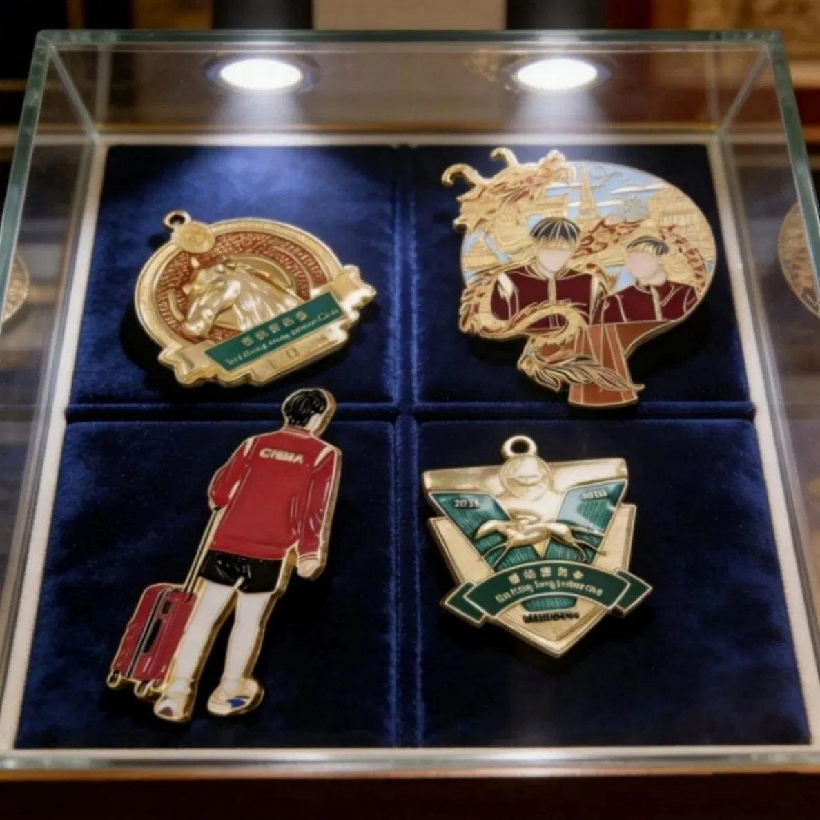 Zinc Alloy Decorative Die-Cast Engraved Custom Metal Badge Crafts