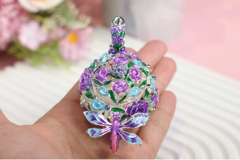 Handicraft Ornament 6
