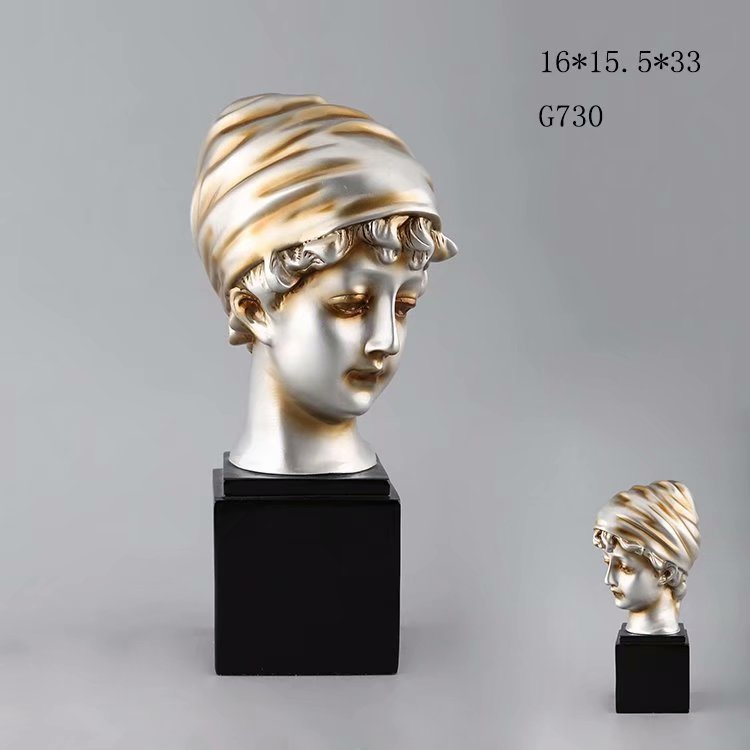 Neoclassical Western Art Handmade Resin Human Figure Statue Home Decor