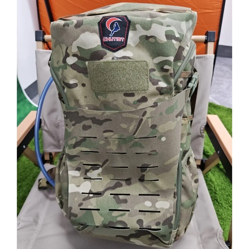 Quick-Drying Material Carabiner Loop Hhb-240001 Hiking Tactical Highland Backpack with Water Bag