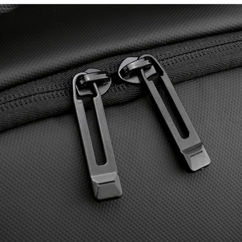 New Fashion Scratch-Resistant Heavy-Duty Soft-Shell Computer Backpack for Business Trip