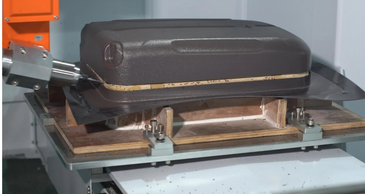 Robotic CNC Cutting and Drilling System for Front Pocket Hard Shell Luggage