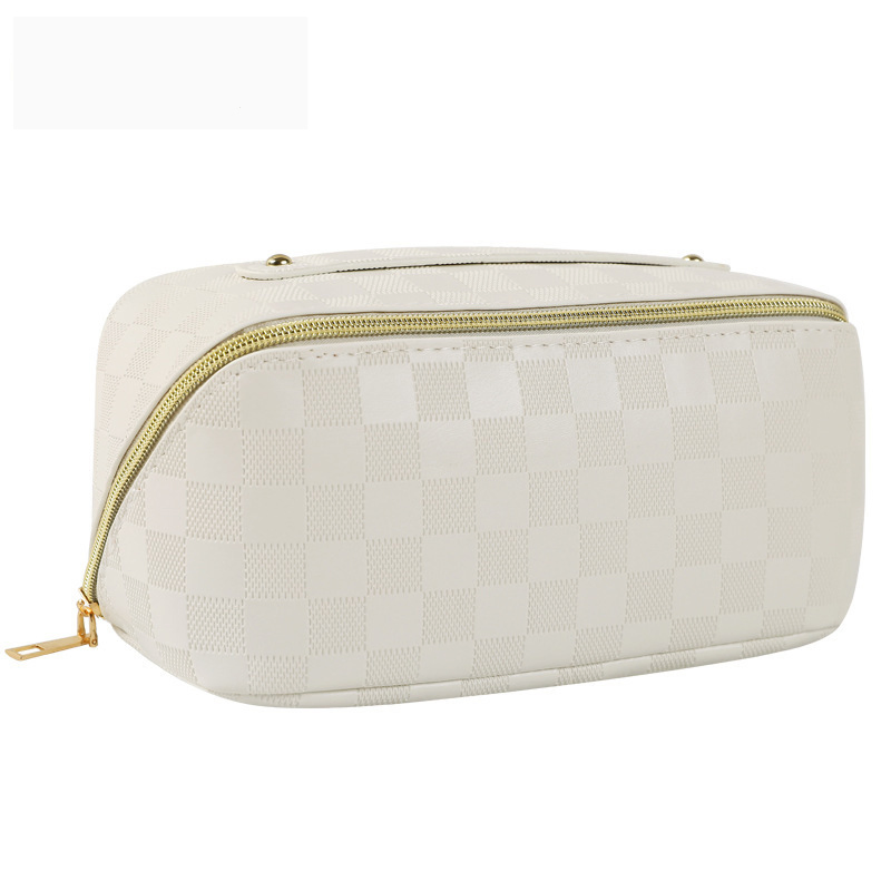 Luxury Lattice Hand Makeup Bag Travel Cosmetic Bags Designer