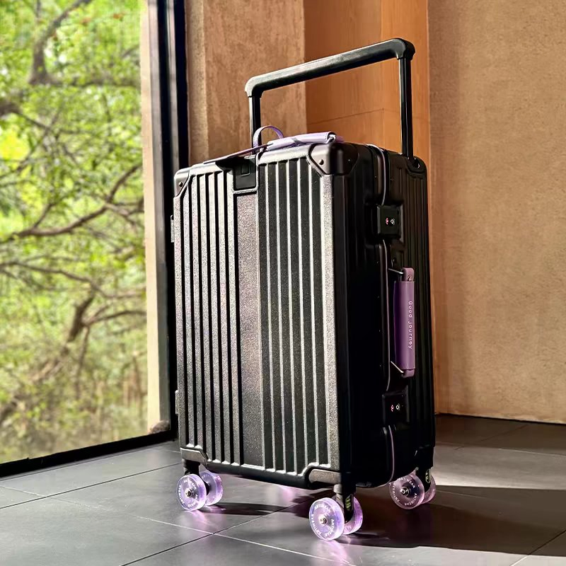 Airline Approved Cabin Size Wide Stable Pull Bar Compact Design Carry on