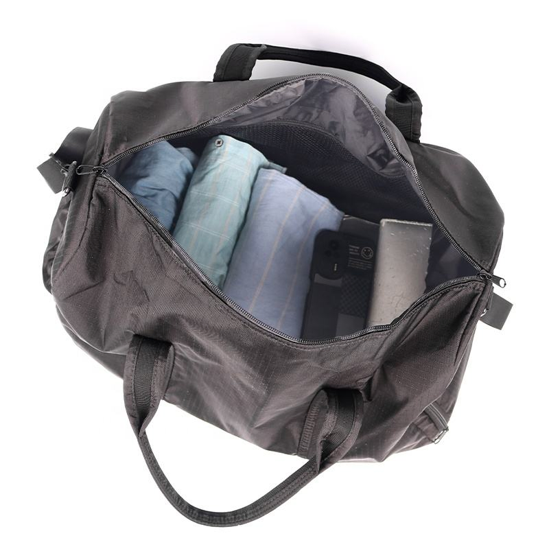 Unisex Custom Sports Tote Gym Travel Duffel Bag Lightweight Water Resistant Polyester Zipper Closure Weekender Size