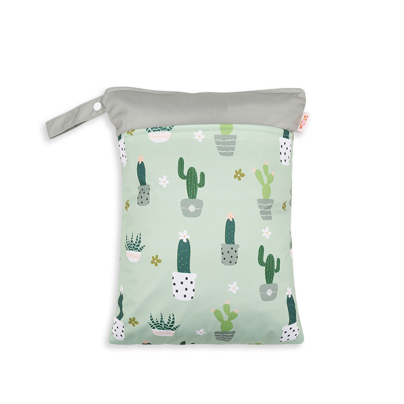 Waterproof Eco Friendly Baby Diaper Cartoon Print Wet Bag Zip Custom Recycled Wet and Dry Storage Bag