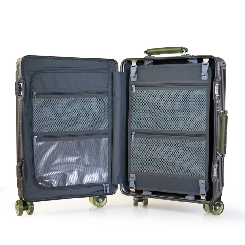 Airline Approved Cabin Size Wide Stable Pull Bar Compact Design Carry on