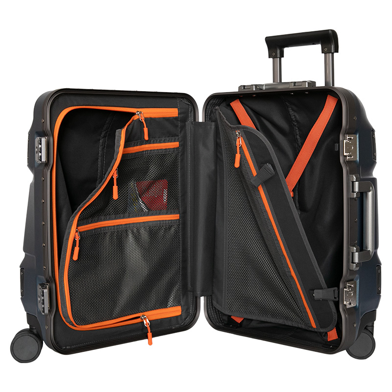 Quality Assured Cabin Luggage Large Hard Custom Checked Bag OEM Carry on Suitcases