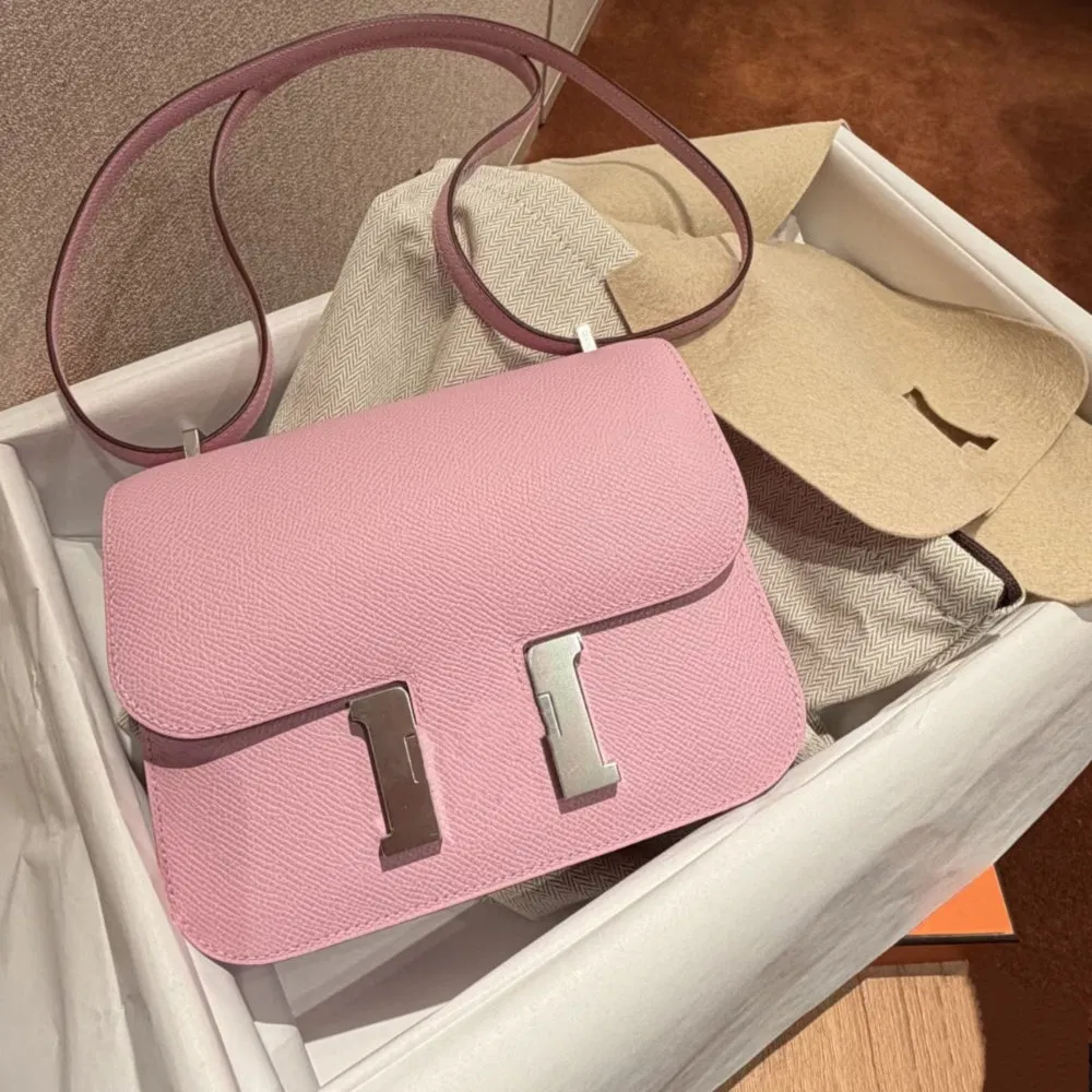 Adjustable Lightweight Style Lady Bag for Travel and Vacation