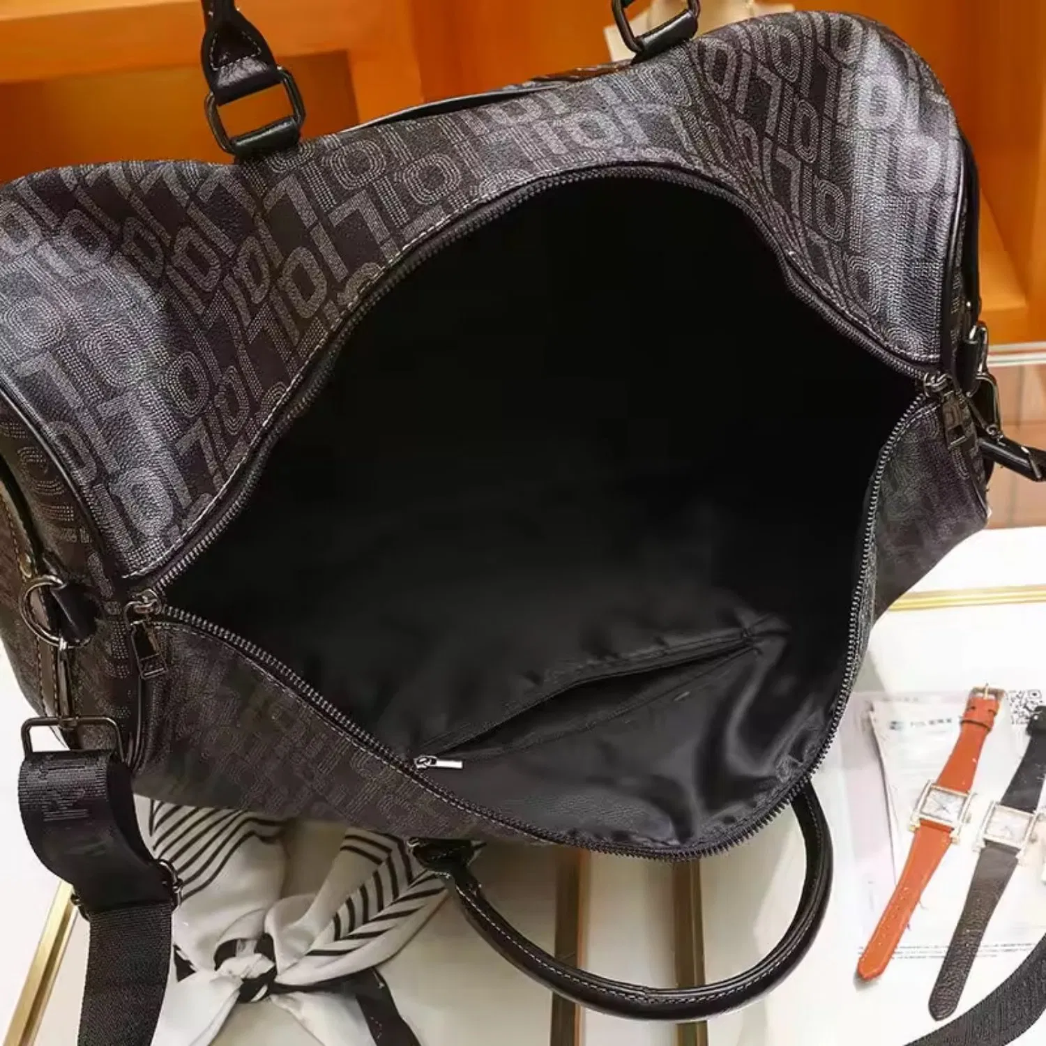 Wholesale Custom Logo New Arrival Designer Black Luxury PU Leather Large Capacity Durable Lightweight Weekender Travel Duffle Bag