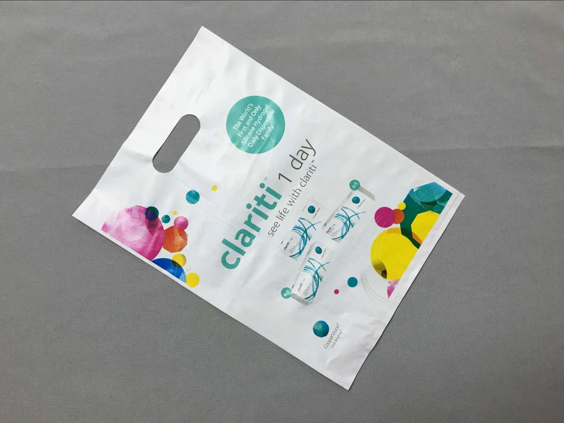 Custom Logo Printed Eco-Friendly Recycled Tear-Proof Postage Courier Shipping Mailing Bags for Clothing