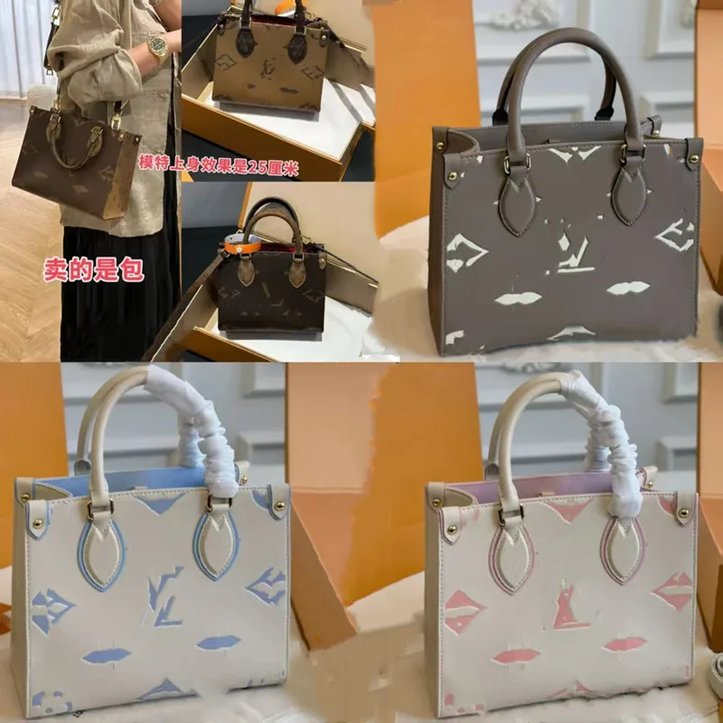 Luxury Bag Display 1