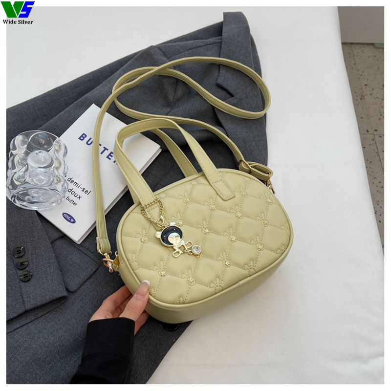 Wide Silver Morden Style Sac a Main Femm Sac Nouvelle Collection 2023