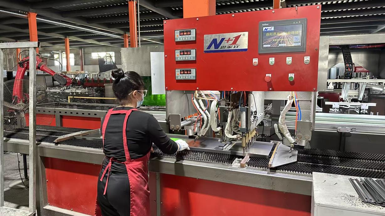 Welding operation for reinforced safe body structure